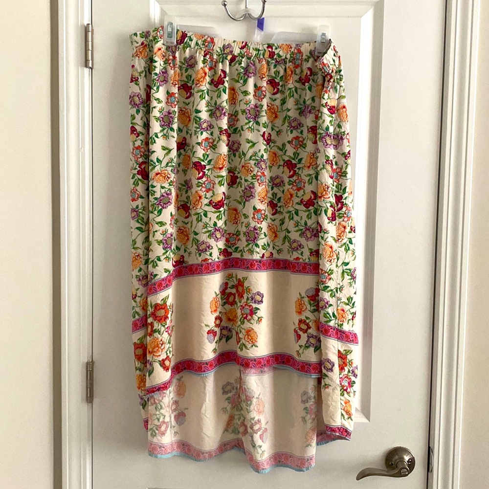 Floral print skirt